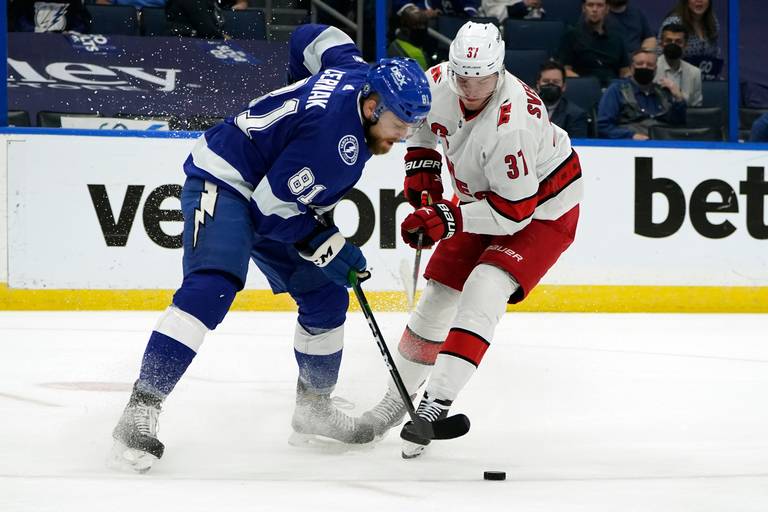 Carolina Hurricanes leert betere ervaring in mislukte games